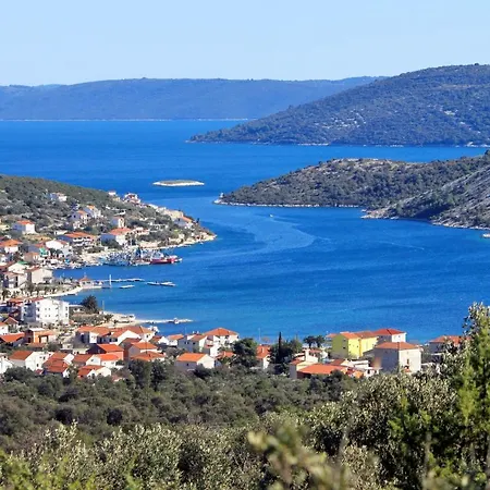 Seaside House Vinisce, Trogir - 14704 * Vinisce