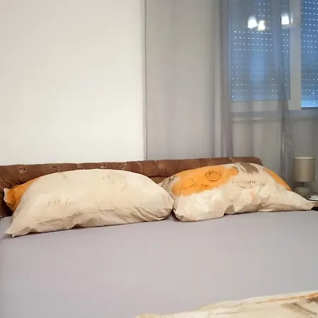 Seaside House Vinisce, Trogir - 14704 Holiday home *